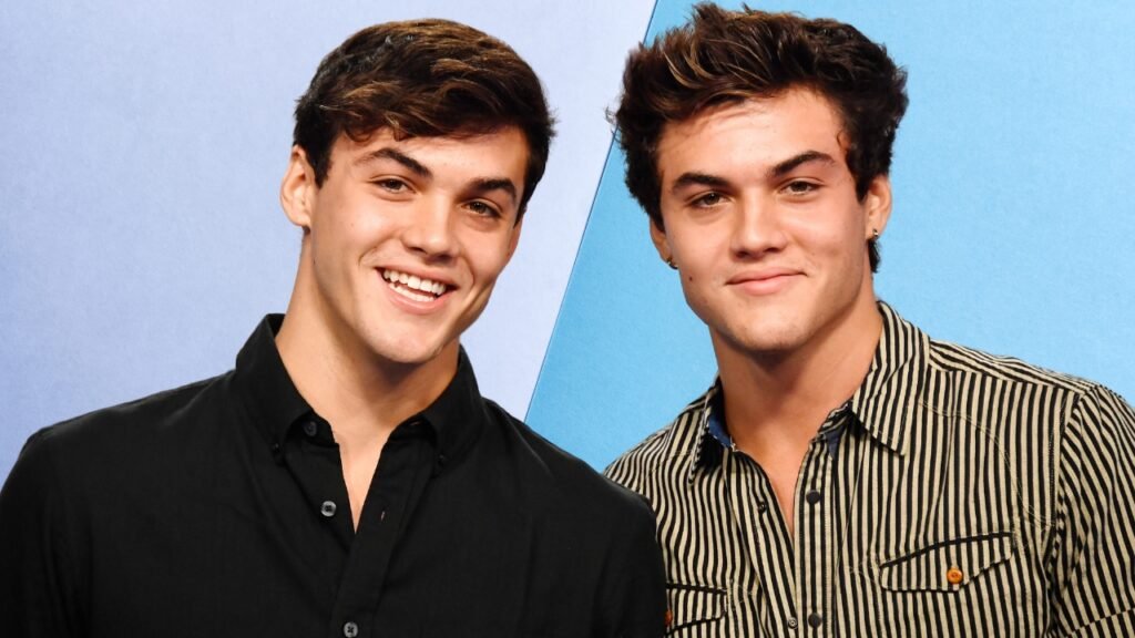 how old are the dolan twins